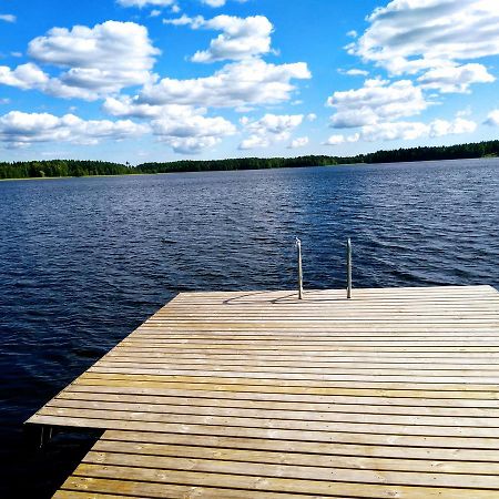 Hostel Vanha Koulu Monola Екстер'єр фото