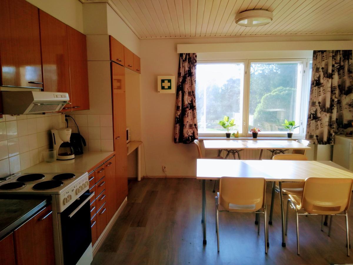 Hostel Vanha Koulu Monola Екстер'єр фото
